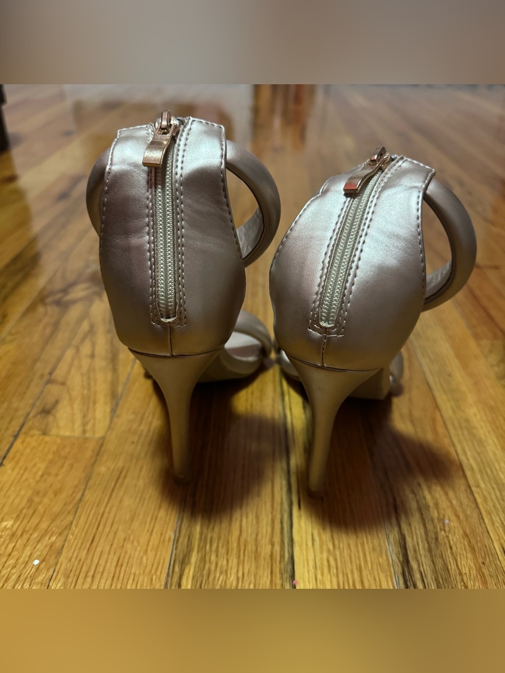 Champagne Gold Heels Size 38 - Picture 3 of 5